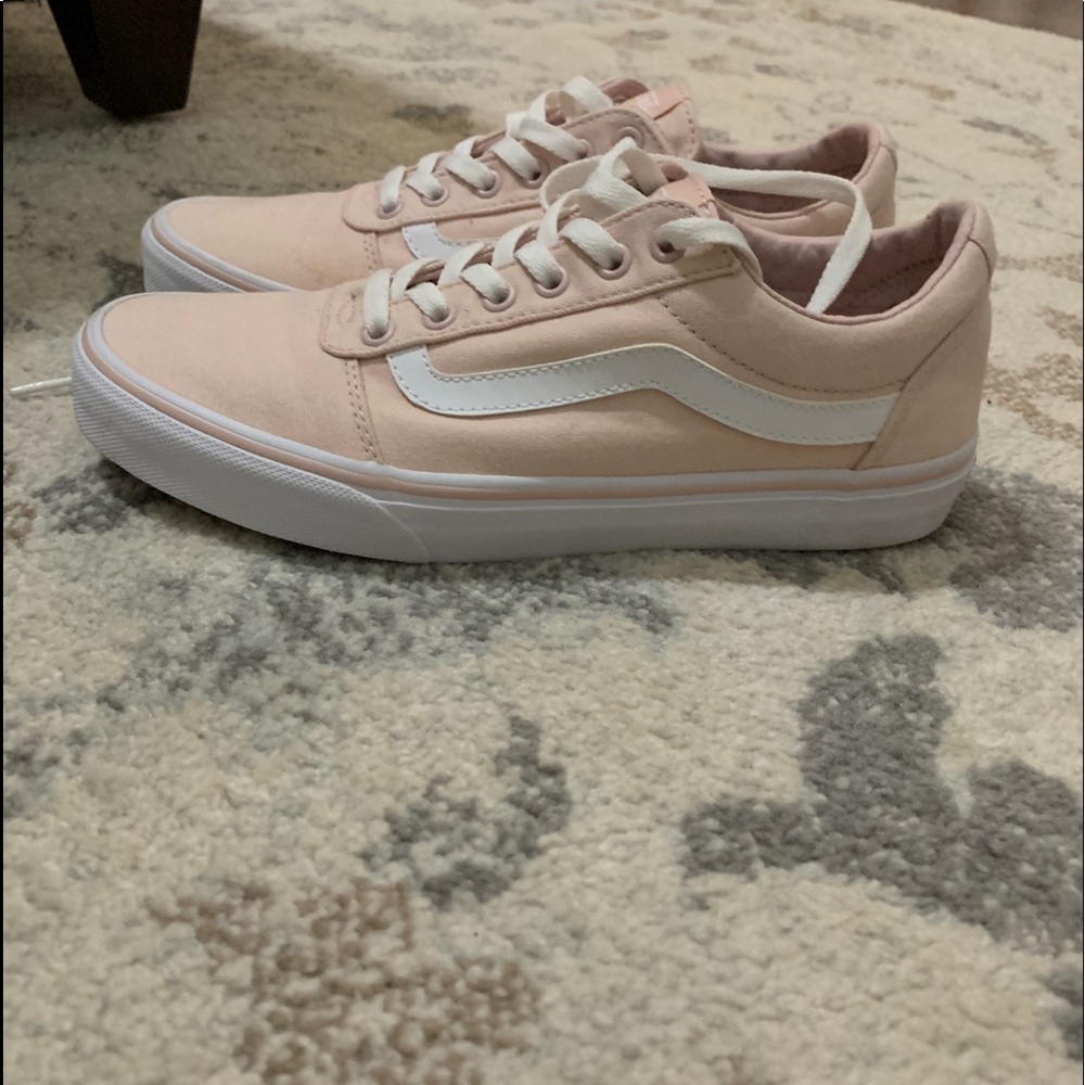 Women’s vans size 9.5